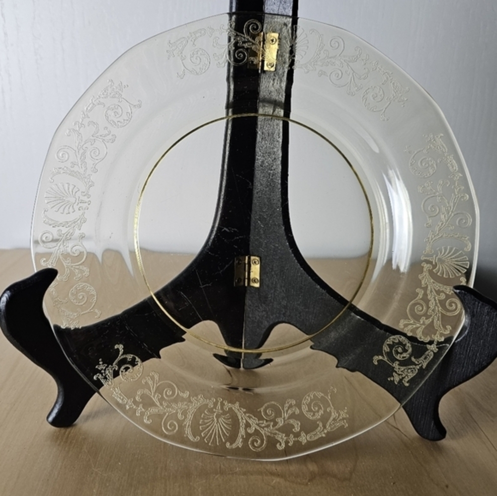Vintage  Fostoria Versailles Pattern Topaz Plates